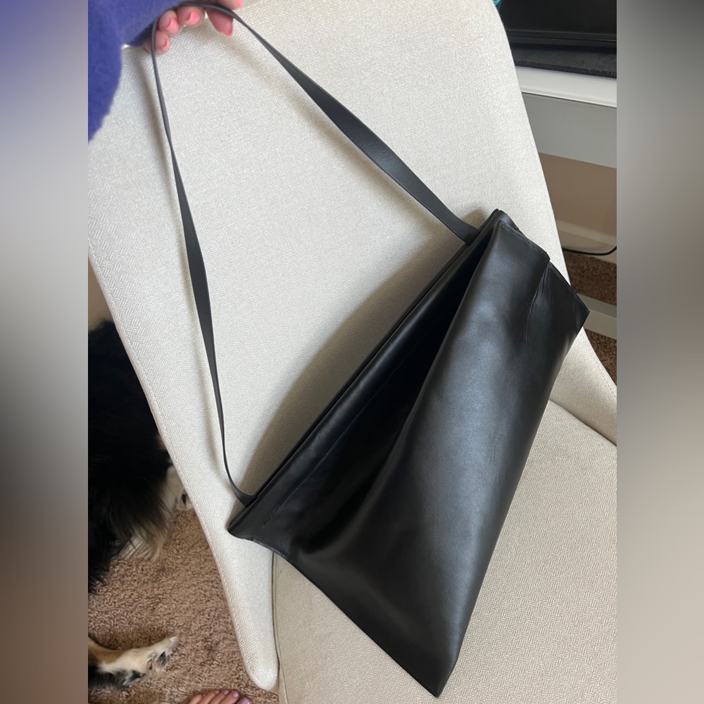 COS Geometric Clutch